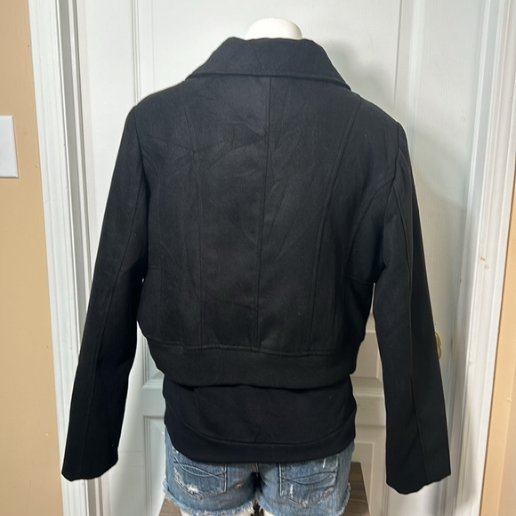 MARALYN&ME CROPPED BLACK SIDE ZIPPER JACKET IN SIZE XL - Picture 8 of 9